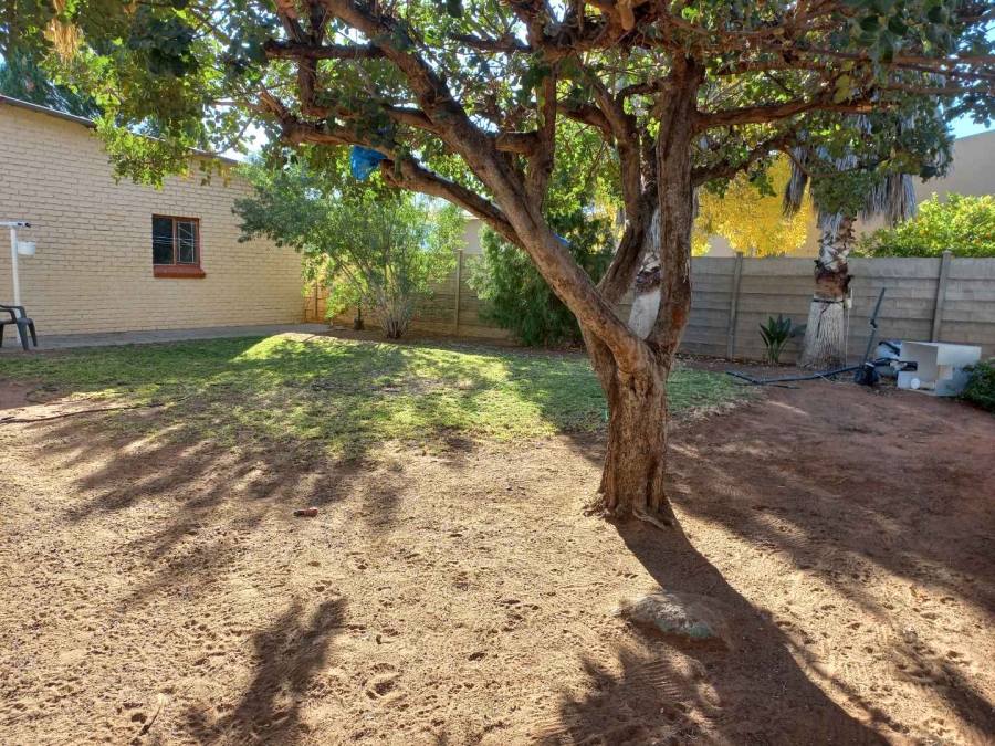 5 Bedroom Property for Sale in Blydeville Northern Cape